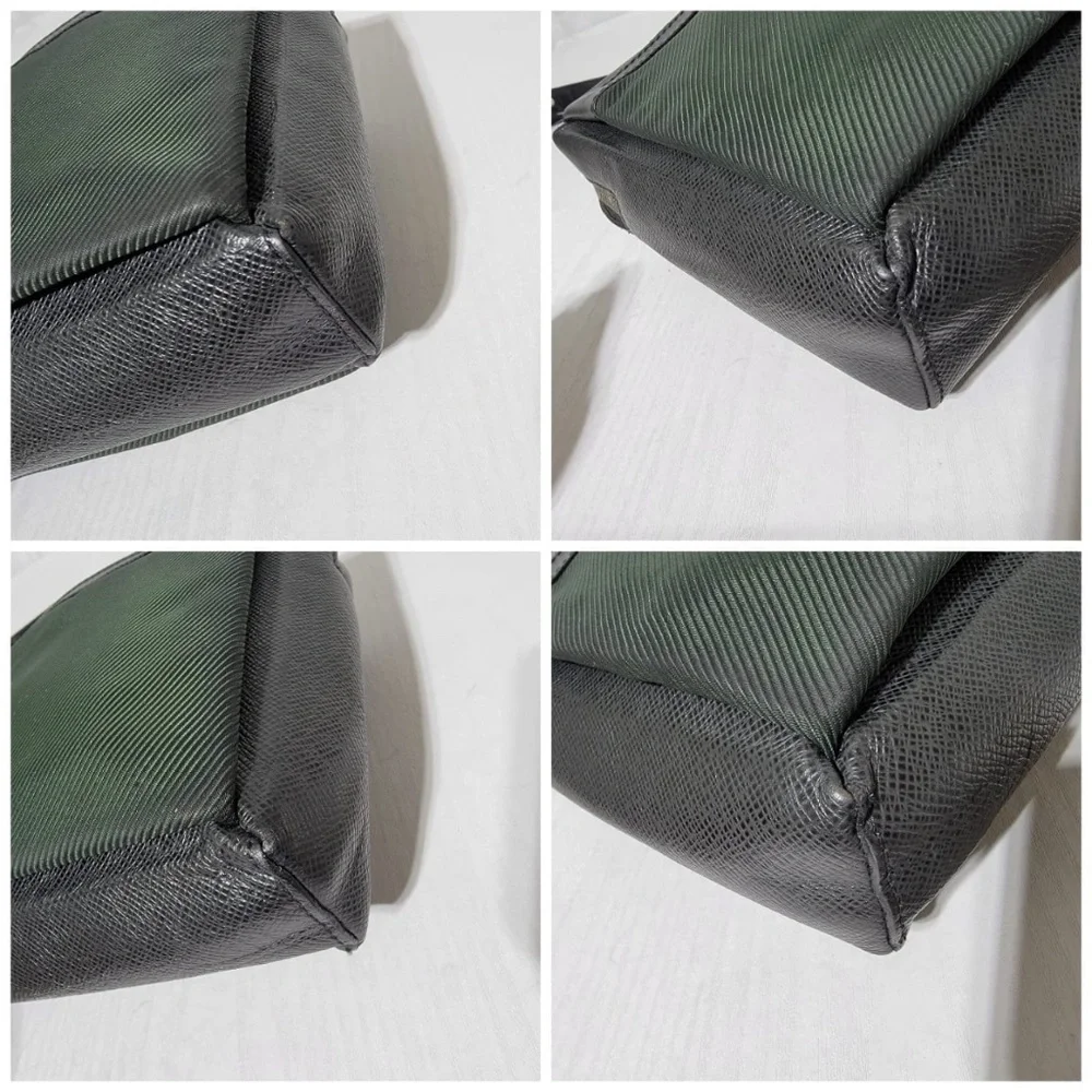 Authentic Louis Vuitton Taiga Leather Sayan Messenger Bag - Picture 14 of 15